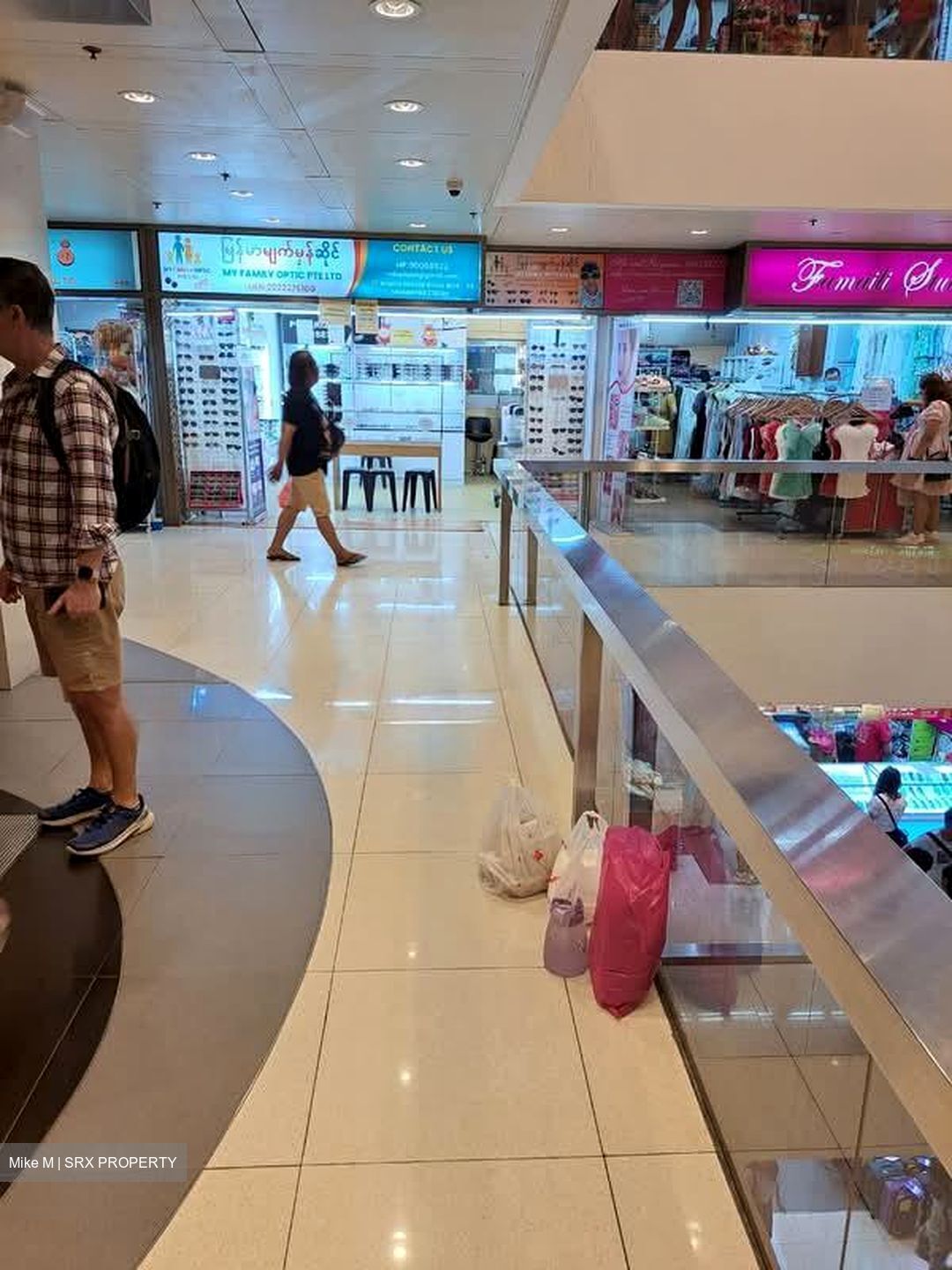 Peninsula Plaza (D6), Retail #570943011